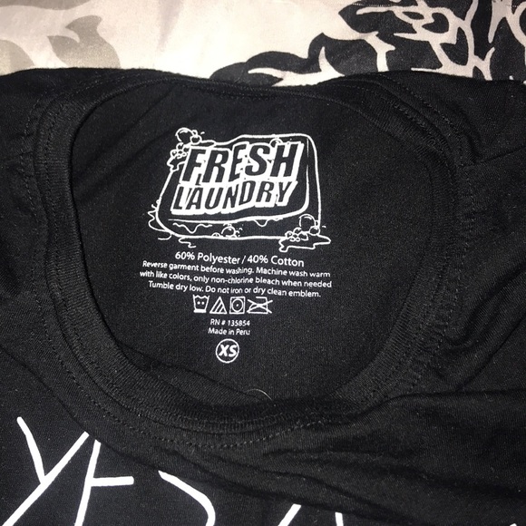 basic black tee - Picture 2 of 2